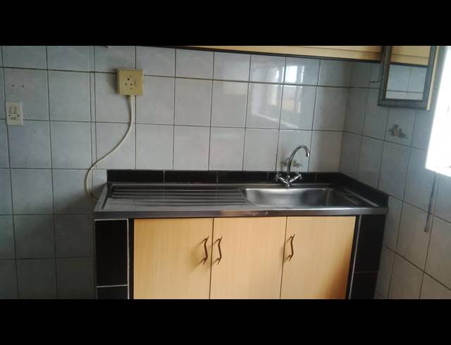 2.5 BEDROOM HOUSE RENTED IN WESTCLIFF